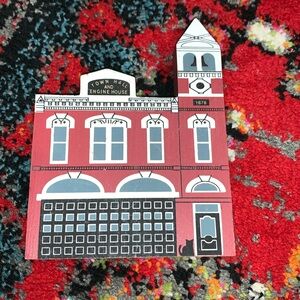 EUC The Cat's Meow Medina City Firehouse
